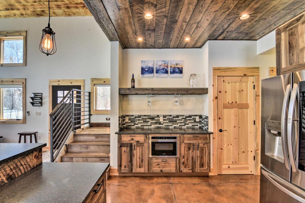 Riverfront Home With Bbq 2 Mi To Downtown Gunnison! Екстер'єр фото