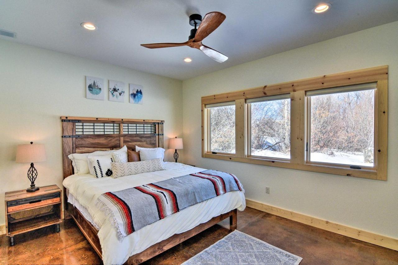 Riverfront Home With Bbq 2 Mi To Downtown Gunnison! Екстер'єр фото