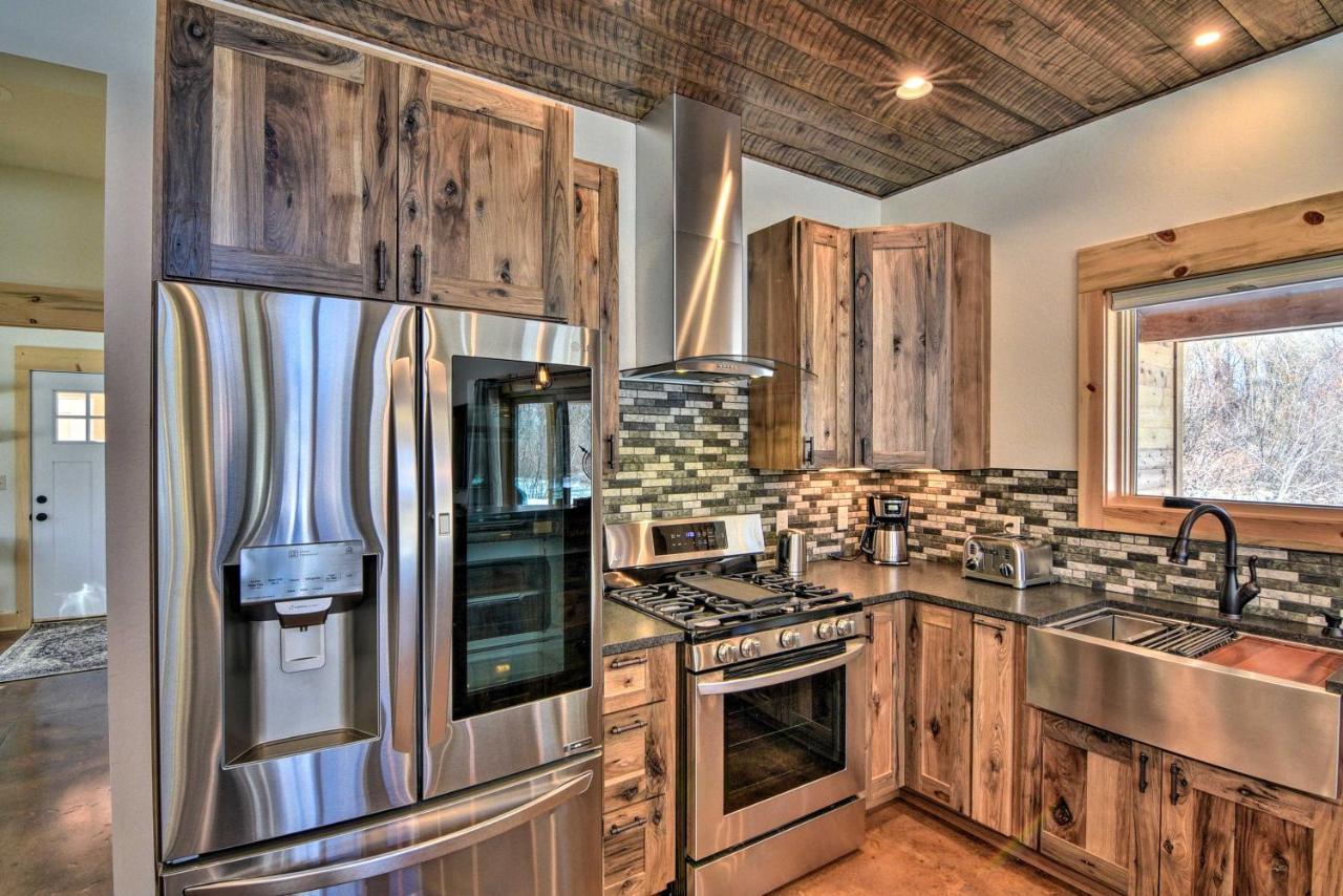 Riverfront Home With Bbq 2 Mi To Downtown Gunnison! Екстер'єр фото