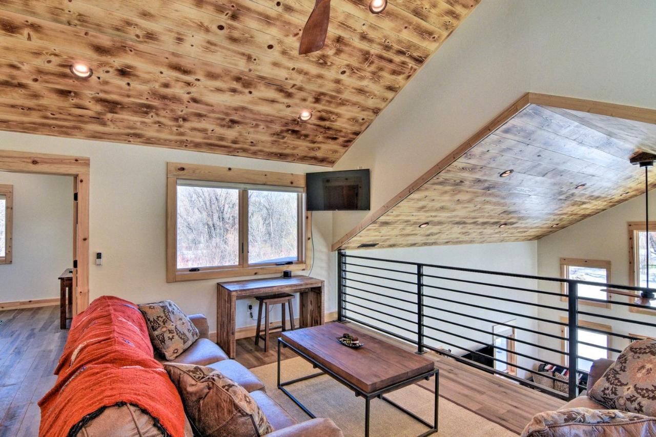 Riverfront Home With Bbq 2 Mi To Downtown Gunnison! Екстер'єр фото