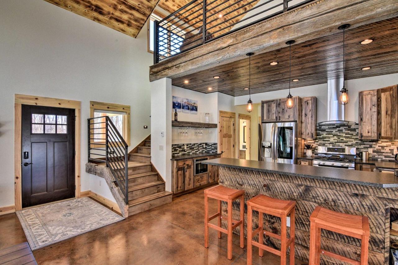 Riverfront Home With Bbq 2 Mi To Downtown Gunnison! Екстер'єр фото