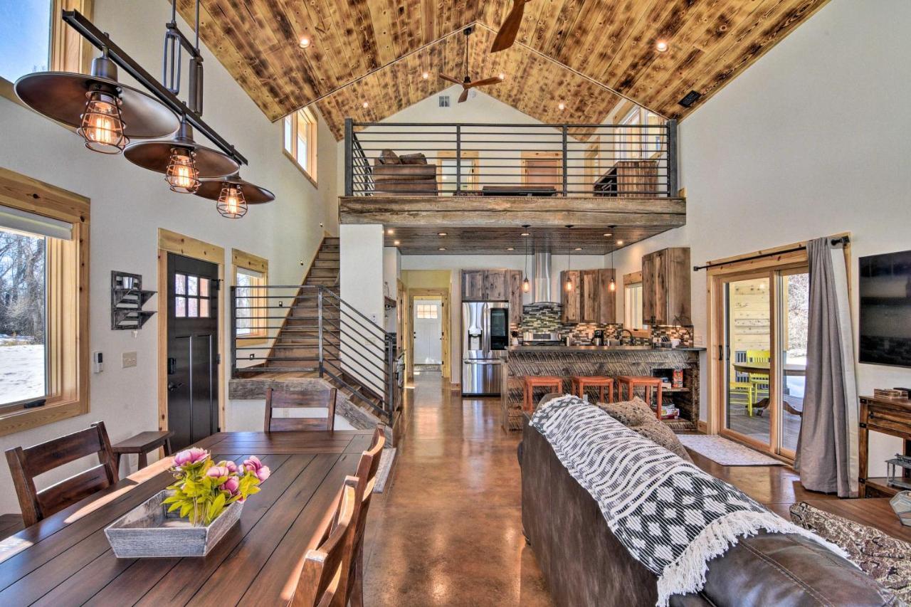 Riverfront Home With Bbq 2 Mi To Downtown Gunnison! Екстер'єр фото