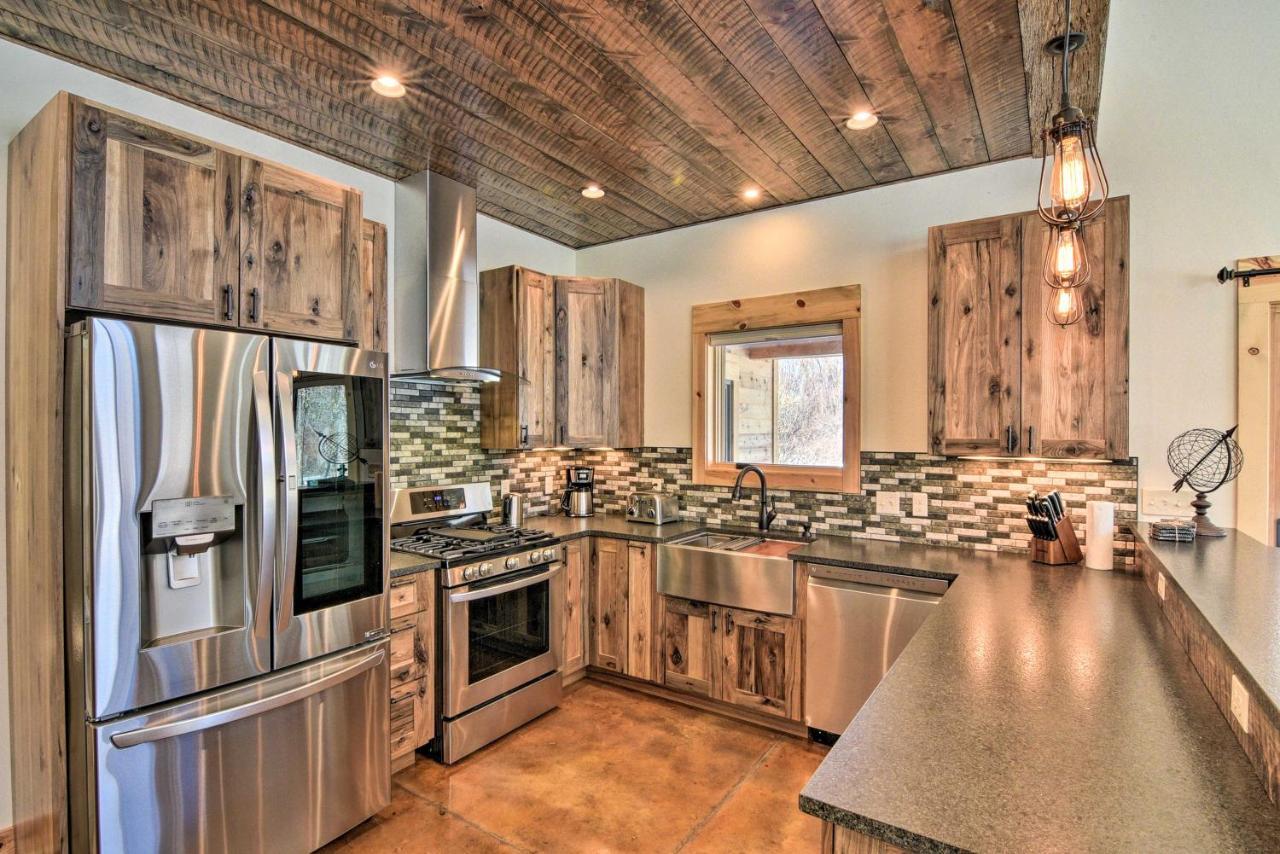 Riverfront Home With Bbq 2 Mi To Downtown Gunnison! Екстер'єр фото